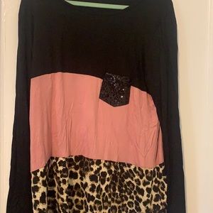 🎀 pink and cheetah print long sleeve shirt🎀